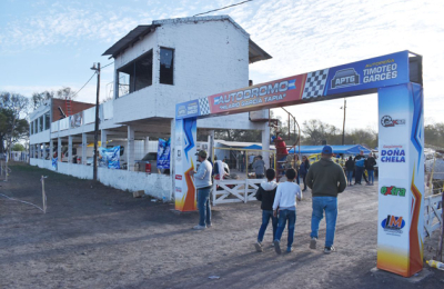 El Zonal de Automovilismo pone primera en Machagai