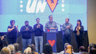 Capitanich con los precandidatos de Resistencia