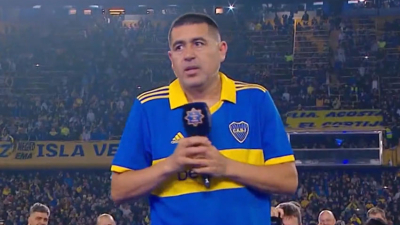 Riquelme habló de Maradona en su despedida: "Fue el más grande"