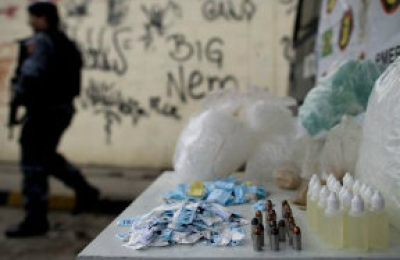 Trabajar juntos para evitar que más jóvenes consuman drogas