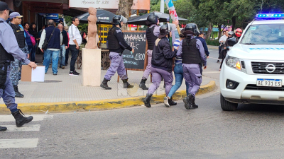 Corridas y tensión en la peatonal de Resistencia