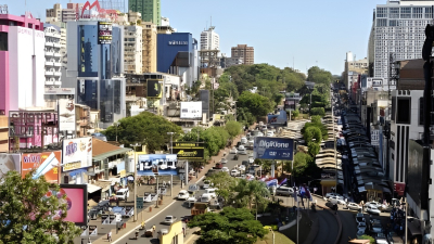 Comerciantes y cambistas no reciben más pesos en Ciudad del Este