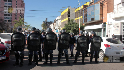Comerciantes de avenida 9 de Julio del 200 al 300  piden una urgente compensación económica
