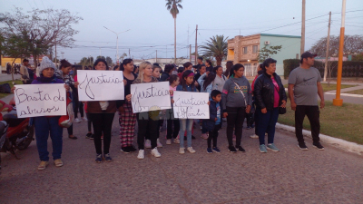 Du Graty marchó para pedir justicia por una menor que denunció violencia de género y abusos