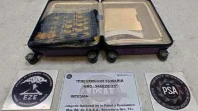 Fue detenida en Ezeiza cuando intentaba salir del país con seis kilos de oro