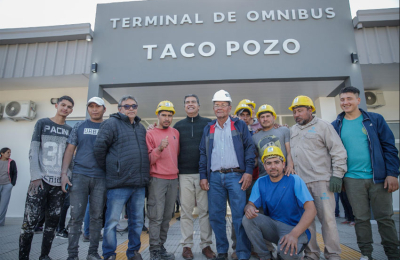 Capitanich inauguró la nueva terminal de ómnibus y la Escuela Especial 32
