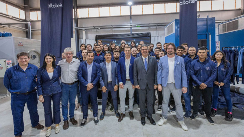 Con inauguraciones, el gobernador anunció creación de 5000 empleos