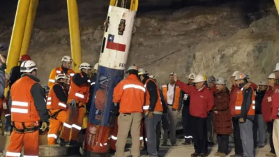 Indemnizarán a los 33 mineros que quedaron atrapados en Chile