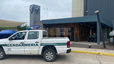 Por lavado de activos, allanaron una inmobiliaria, un estudio contable y casa de lanchas