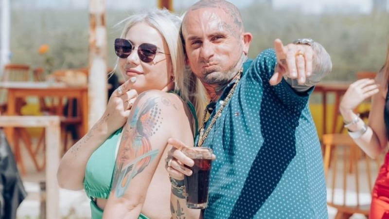 Emanuel Noir de "Ke Personajes" se comprometió con su novia