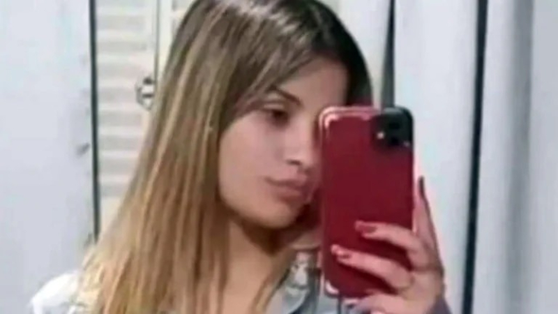 Ordenaron la detención del hermano de un futbolista de Independiente por femicidio