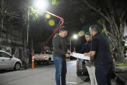 LUCES LÓPEZ Y PLANES 1.JPG
