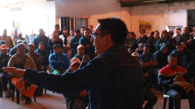 Gustavo Martínez anunció otro aumento salarial para municipales