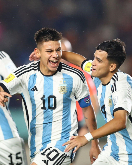Echeverri gol 1.jfif