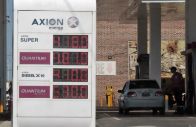 Axion se sumó a las otras petroleras y actualizó los precios