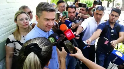 Hubo dudas, pero Zdero garantizó el pago delaguinaldo a estatales