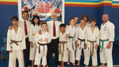 Chaqueños campeones regionales de karate en el "VIII Torneo Rio Paraná 2023"