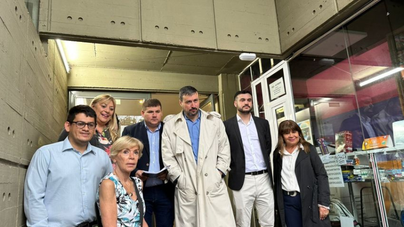 Denuncian que fondos públicos terminaron en una fundación de la exministra Cavana