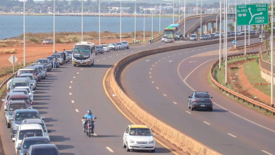 Se amplía a los autos el prerregistro migratorio para agilizar los pasos fronterizos al Paraguay