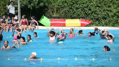 Sigue abierta la inscripción para la escuela de natación en el Jaime Zapata