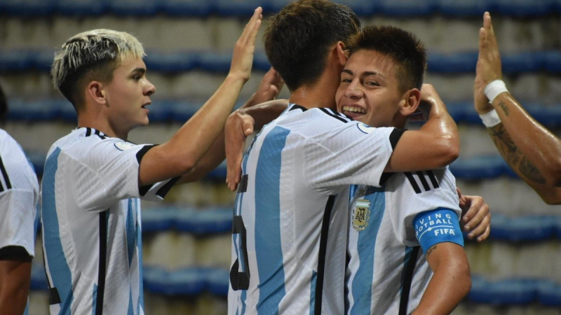 El "Diablito" Echeverri vuela para sumarse a la Sub-23