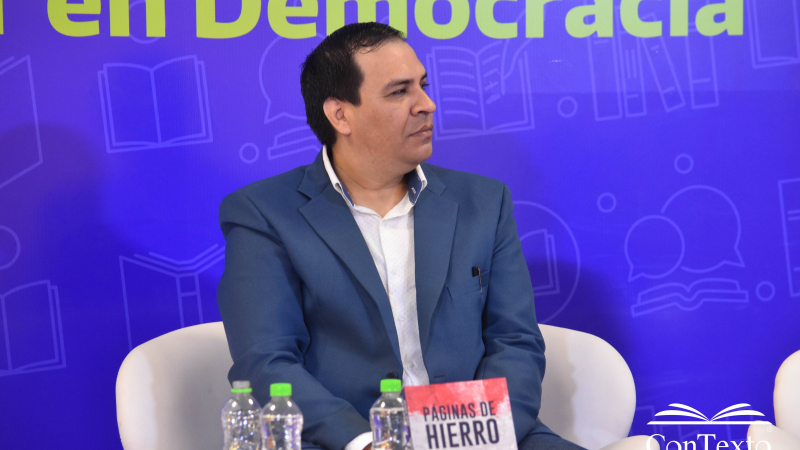 "La literatura paraguaya estuvo siempre enamorada de la historia"
