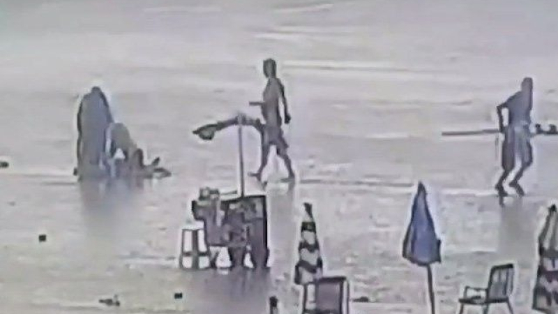 Una mujer murió y hay siete heridos por la caída de un rayo en una playa de San Pablo