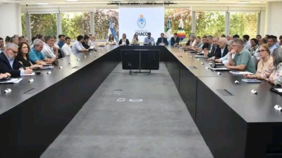 El Gobierno inicia la discusión salarial con estatales la próxima semana