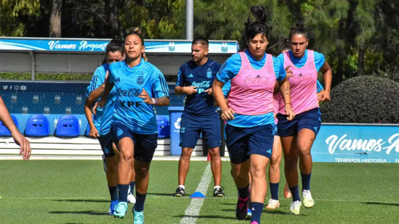 La selección argentina femenina debutará ante México