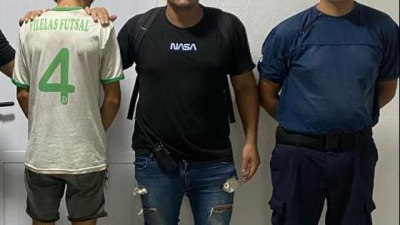 Quemó con polenta a su pareja