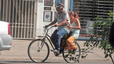 El paro de colectivos perjudica a miles de usuarios en la provincia