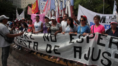 Pacífica movilización en Resistencia "contra el hambre y el ajuste"