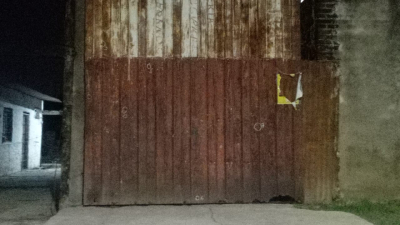 Dispararon a un hombre en la vereda de su casa: se salvó de milagro