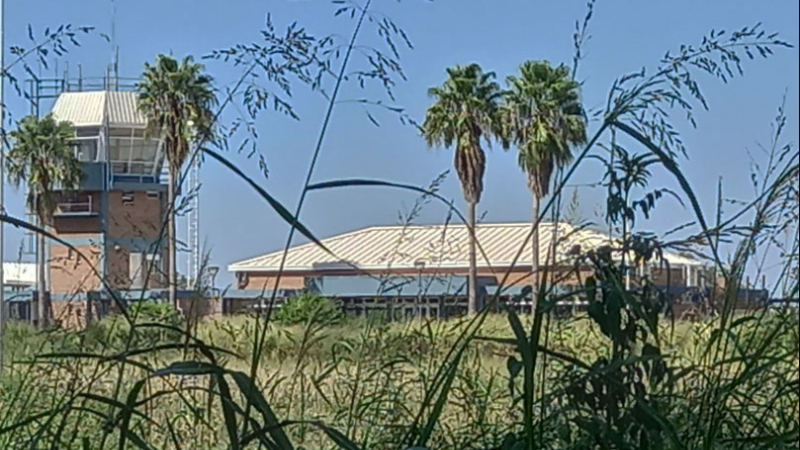 Aeropuerto de Sáenz Peña: obras inconclusas y pista clausurada