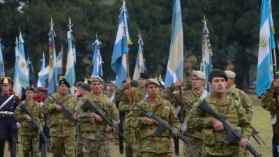 El Gobierno decretó un aumento para las fuerzas armadas