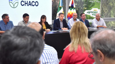 Zdero ratificó acompañamiento al campo en presentación de muestra del sector