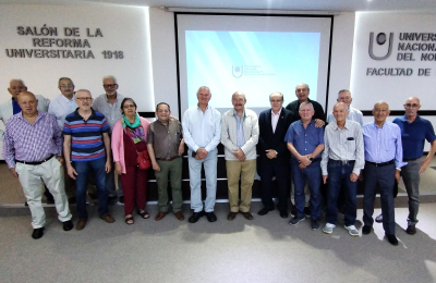 50 años de aquel viaje a Europa de un grupo de ingenieros de la UNNE
