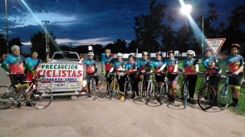 Grupo de ciclistas, desde Charata peregrinan rumbo a Mailin 