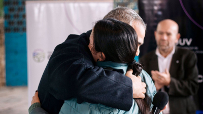 Ocho familias cumplen el sueño de tener su propia casa