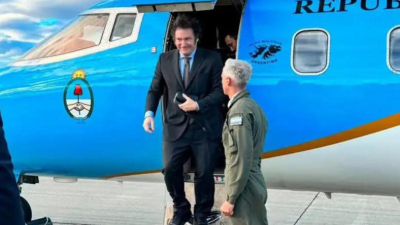Javier Milei emprende nueva gira en medio de tensiones internas