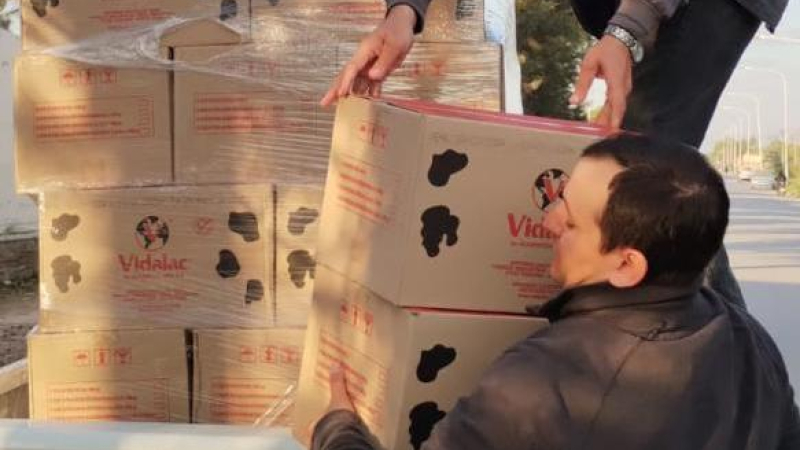 En Sáenz Peña, el 83 por ciento de las 23 toneladas de leche se entregó puerta a puerta