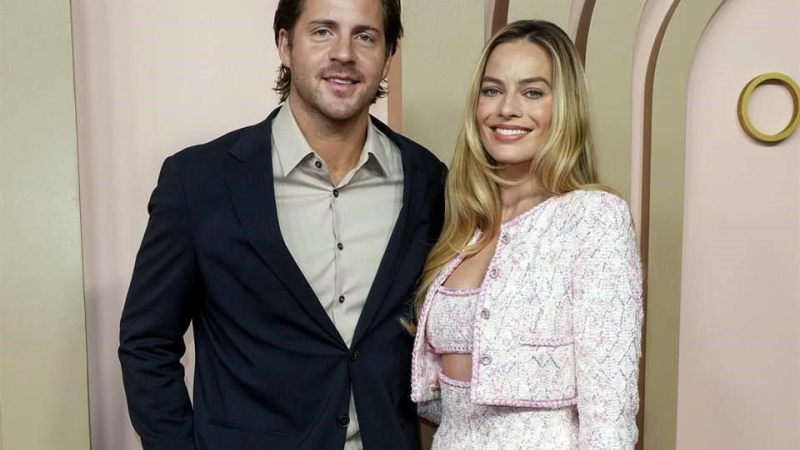 Margot Robbie está embarazada, espera su primer hijo junto a Tom Ackerley