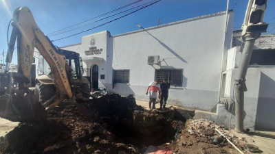 Charata: saneamiento de la red cloacal de la alcaidía