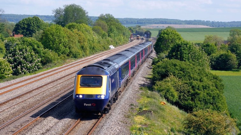 El Reino Unido renacionalizará el sistema ferroviario