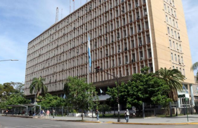 Trabajadores estatales cobrarán julio la próxima semana