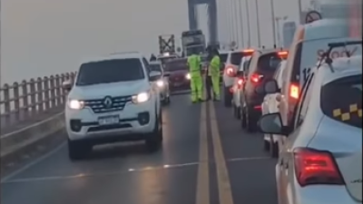 Serias demoras en el puente interprovincial por un accidente mano hacia Chaco