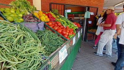 Ahora, por las heladas, subieron los precios de frutas y verduras