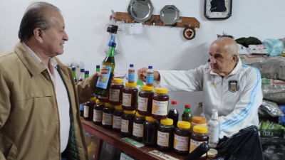 La tradición de la caña con ruda y un referente que la elabora desde hace 25 años