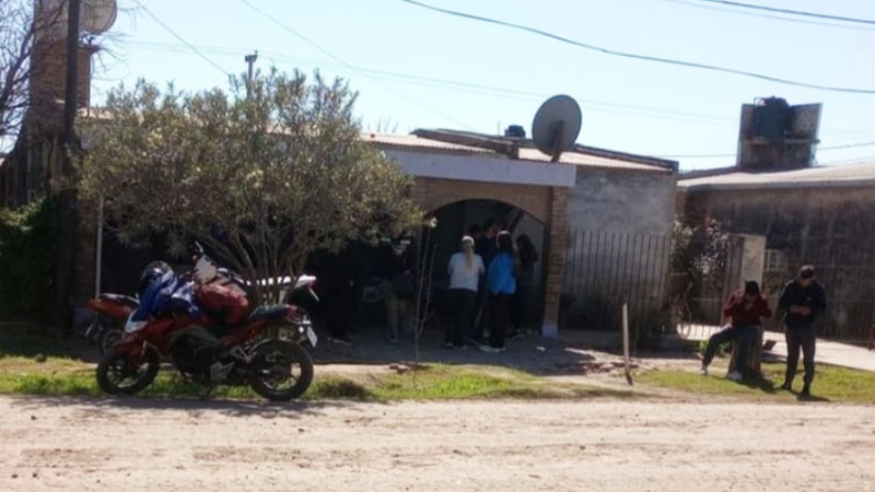 Femicidio de la maestra jardinera: cuatro disparos se produjeron en el dormitorio