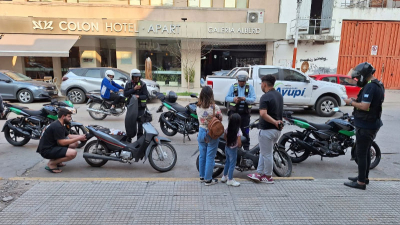 Cruzar un semáforo en rojo o conducir tras beber alcohol puede costar millones